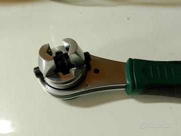 chiave universale a cricchetto