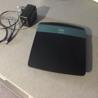 Router Cisco Linksys EA2700