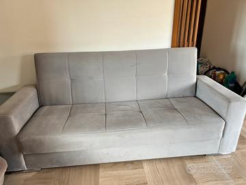 Divano letto tre posti