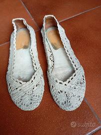Ballerine ecrù.