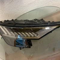 FARO ANTERIORE DX AUDI Q8 ORIGINALE MATRIX LED