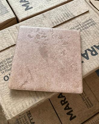 Piastrella in gres 15x15 mq 17.10