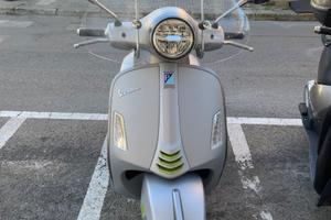 Vespa 300gts supertech