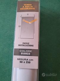 tenda oscuranti a rullo per finestre 