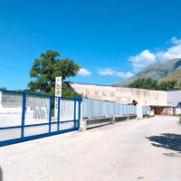 Formia capannone industriale nell'area di Spigno