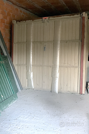 PORTONI GARAGE BASCULANTI