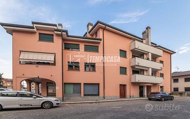 TRILOCALE AL PIANO PRIMO CON BOX, CANTINA E POSTO