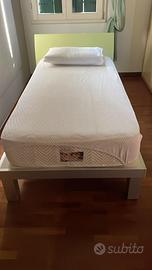 Letto singolo una piazza e mezza