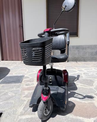 Scooter elettrico per anziani e disabili