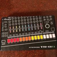 Roland TR-8S rhythm performer