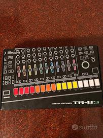 Roland TR-8S rhythm performer