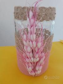 Vaso decorato a mano. Bricolage