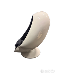 poltrona uovo con speaker