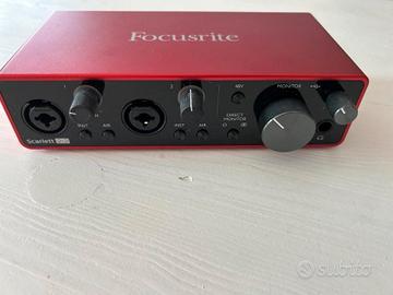 Focusrite Scarlett 2i2