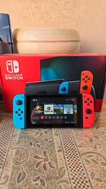 Nintendo switch con custodia 