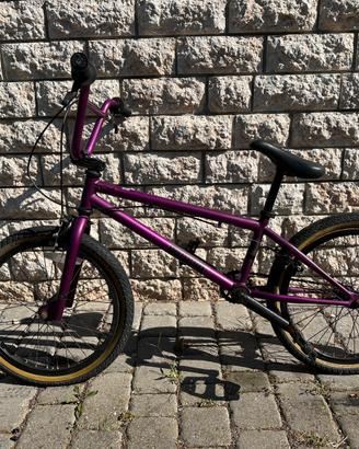 BMX DIAMONDBACK viola