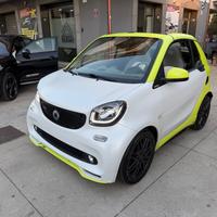 Smart ForTwo BRABUS 0.9 Turbo twinamic cabrio 109c
