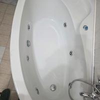 Vasca idromassaggio 