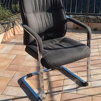 8 Poltrone Cantilever in stoffa da ufficio 