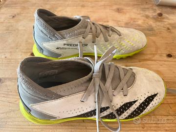 Scarpe calcio calcetto + parastinchi