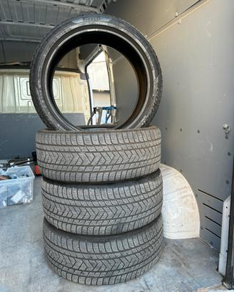Pneumatici Pirelli  Scorpion Winter 265/40/22 106w