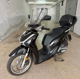 scooter Honda 150SH