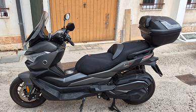 voge sfida sr4 max