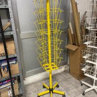 N. 2 espositori in metallo girevoli