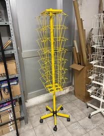 N. 2 espositori in metallo girevoli