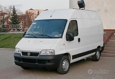 traslochi e trasporti e sgomberi 