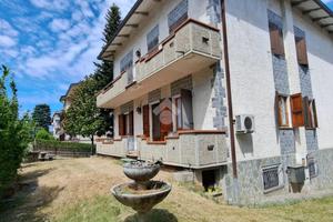 4 locali a fornovo di taro