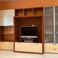 Parete soggiorno in legno ciliegio