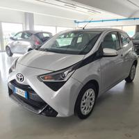 Toyota Aygo Connect 1.0 VVT-i 72 CV 5 porte x-cool