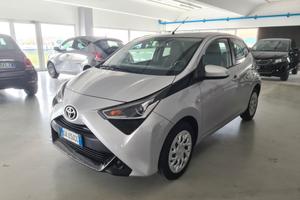 Toyota Aygo Connect 1.0 VVT-i 72 CV 5 porte x-cool