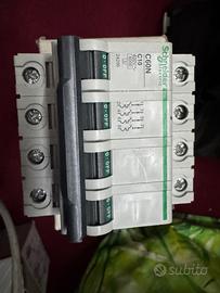INTERRUTTORE MAGNETOTERMICO C60N
