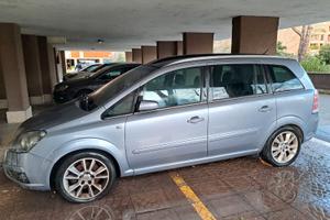 Opel Zafira 1.9 CDTI 120CV Cosmo. Tetto panoramico