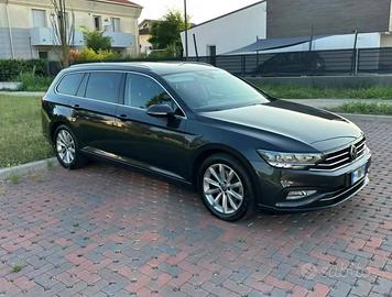 Volkswagen passat 2.0 tdi 150cv anno 2021