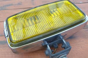 Fendinebbia giallo vintage.