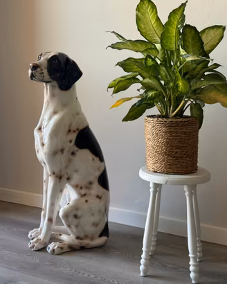 Statua cane in ceramica