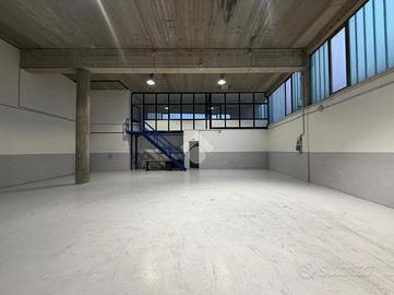 CAPANNONE A VILLA DI SERIO