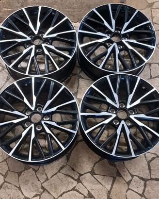 4 - CERCHI IN LEGA TOYOTA 7X18 5X114,3 ET50 CB 60,