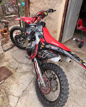 Honda crf 250 2016 red moto