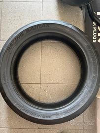 Gomme slick bridgestone