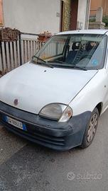 FIAT 600