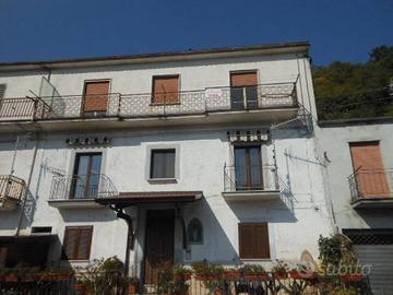 Appartamento di 100 m² con 4 locali a Pratella