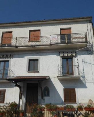 Appartamento di 100 m² con 4 locali a Pratella