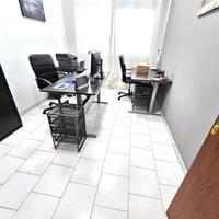 Ufficio Arredato Centro Uffici Parcheggi Vigilanza