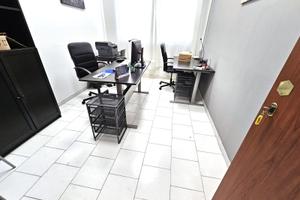 Ufficio Arredato Centro Uffici Parcheggi Vigilanza