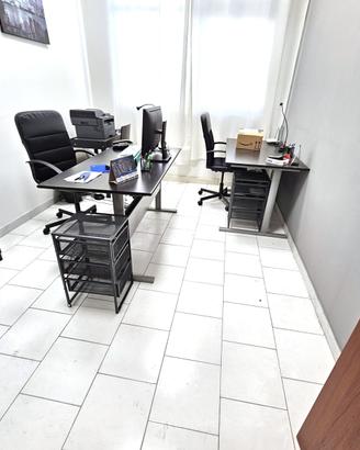 Ufficio Arredato Centro Uffici Parcheggi Vigilanza