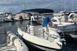 BARCA BLUE MAX OPEN 19 con motore Yamaha 40/70